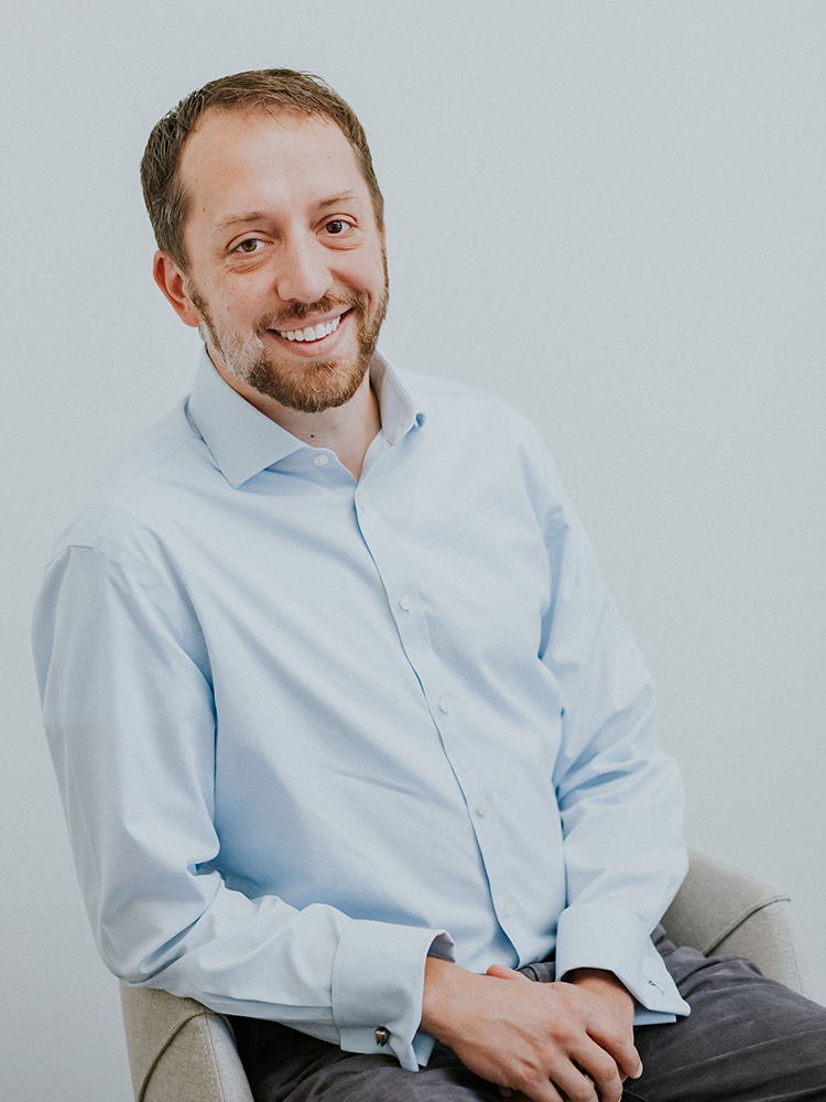 Dr. Daniel Crossen Dr. Daniel Crossen